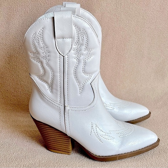 Shoes - White Vegan Leather Western Booties NEW-Cowboy-Cowgirl-Faux-Heeled-Country-Boho